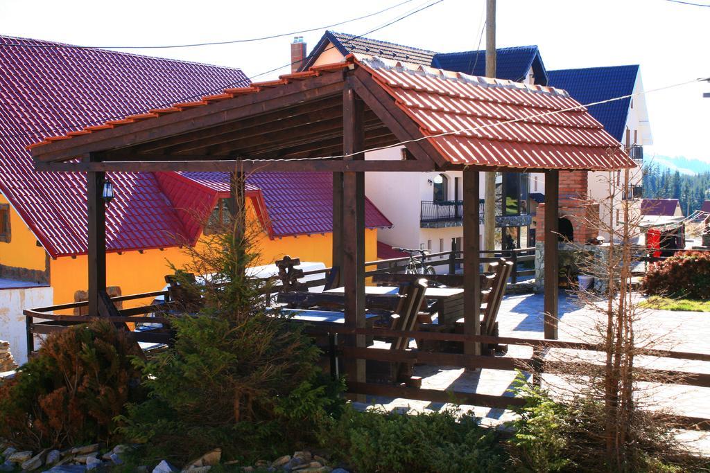 Hotel Casa Teodora Ranca Exterior foto